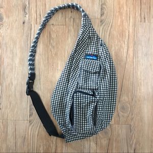 KAVU Rope Sling Bag Black & White Houndstooth